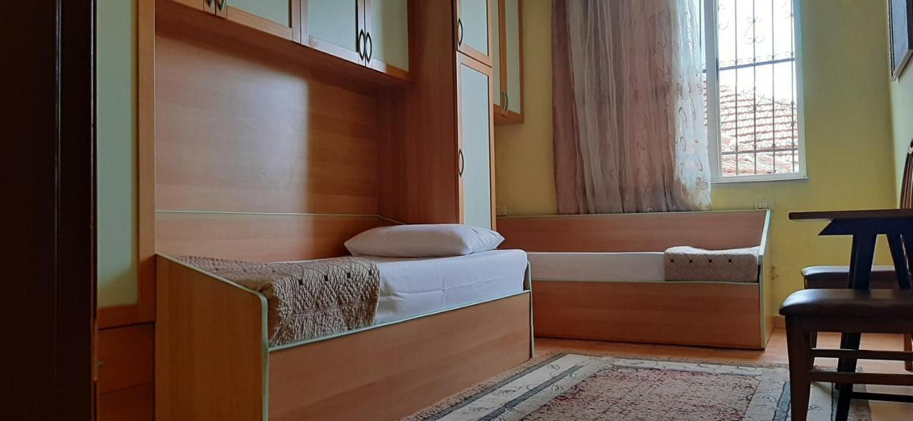 Enki'S Guesthouse Tirana Exterior photo